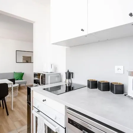 Citycenter Stylish Nowogrodzka Apartment Warsaw